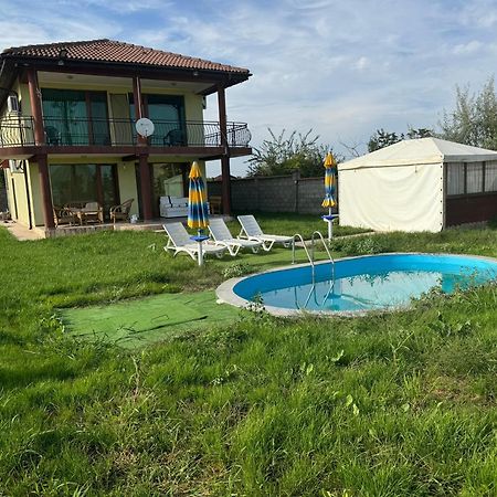Villa Sunray توبولا المظهر الخارجي الصورة